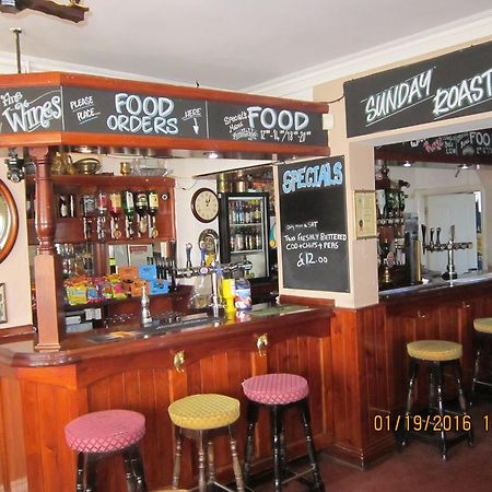 Queen Mary Inn Пул Екстер'єр фото