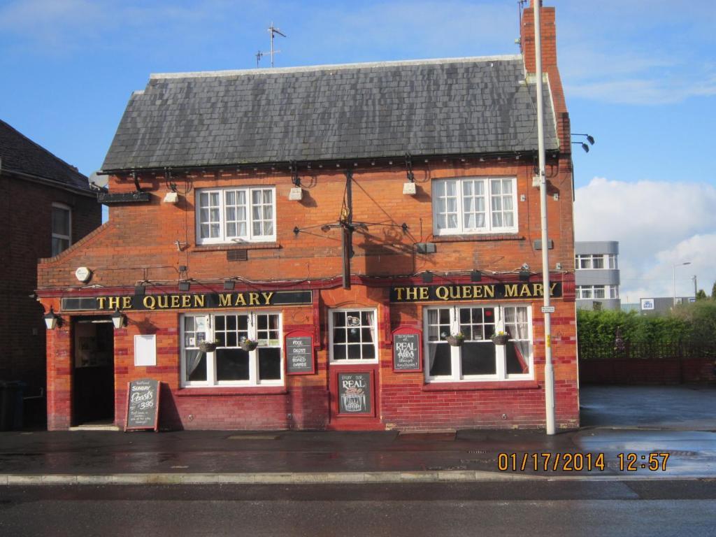 Queen Mary Inn Пул Екстер'єр фото